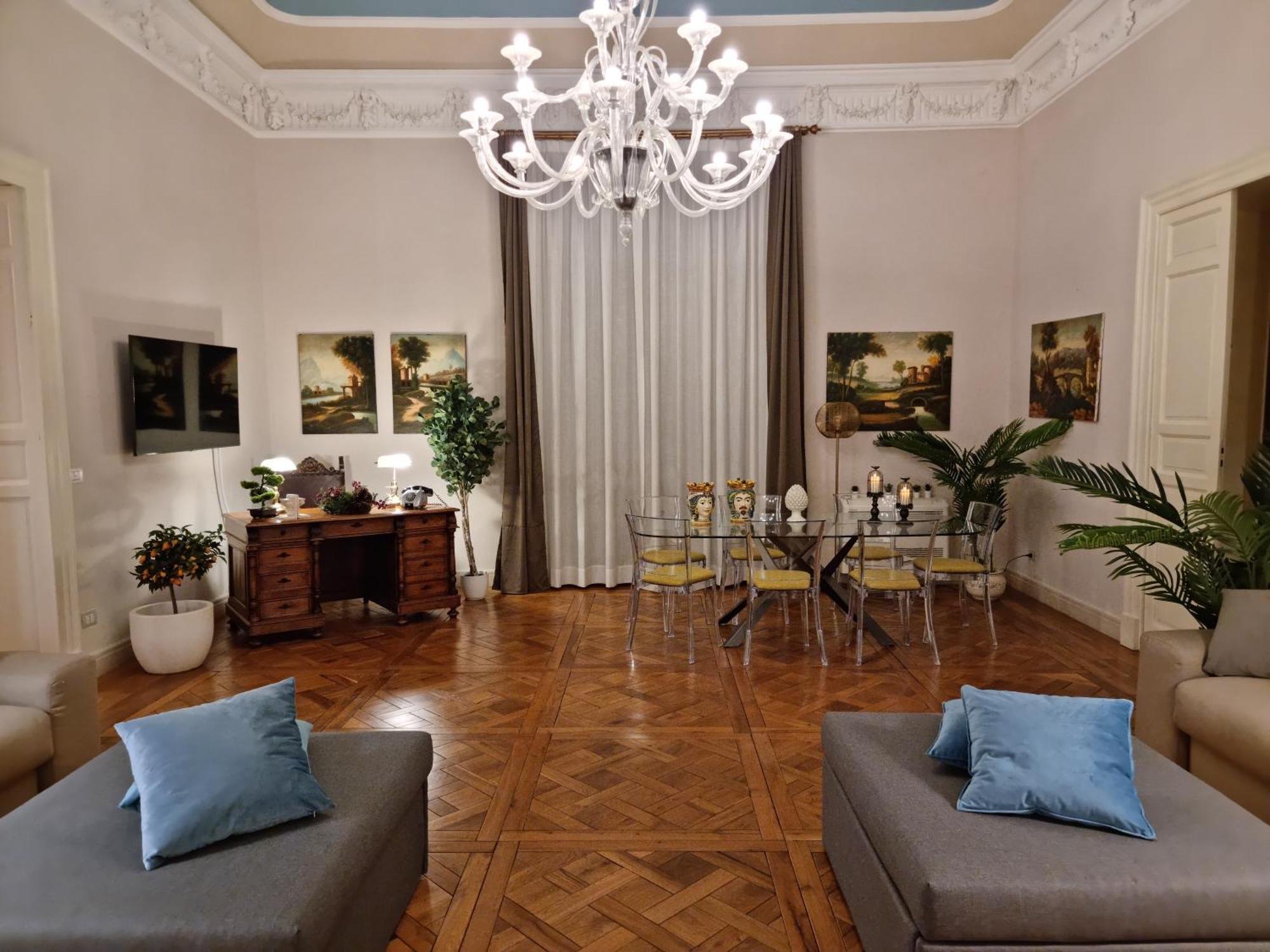 ג'יארה Luxury Historic Residence With Heated Pool Near Catania, Taormina, The Sea And Mount Etna מראה חיצוני תמונה