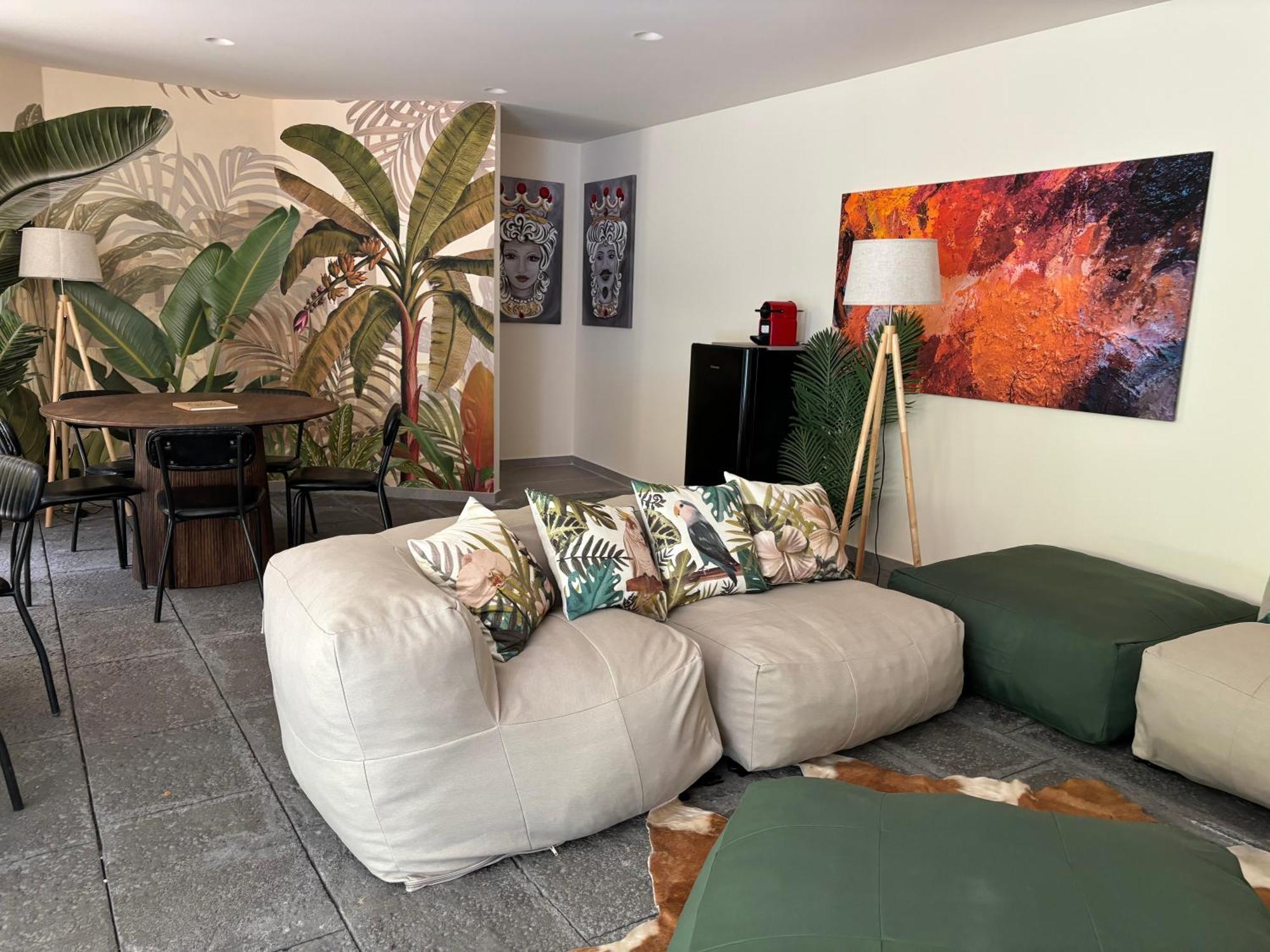 ג'יארה Luxury Historic Residence With Heated Pool Near Catania, Taormina, The Sea And Mount Etna מראה חיצוני תמונה