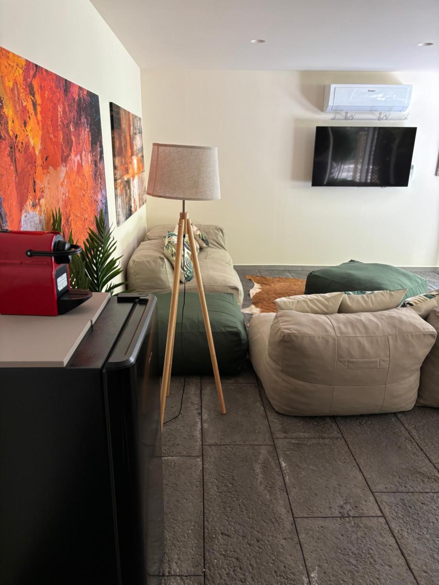 ג'יארה Luxury Historic Residence With Heated Pool Near Catania, Taormina, The Sea And Mount Etna מראה חיצוני תמונה