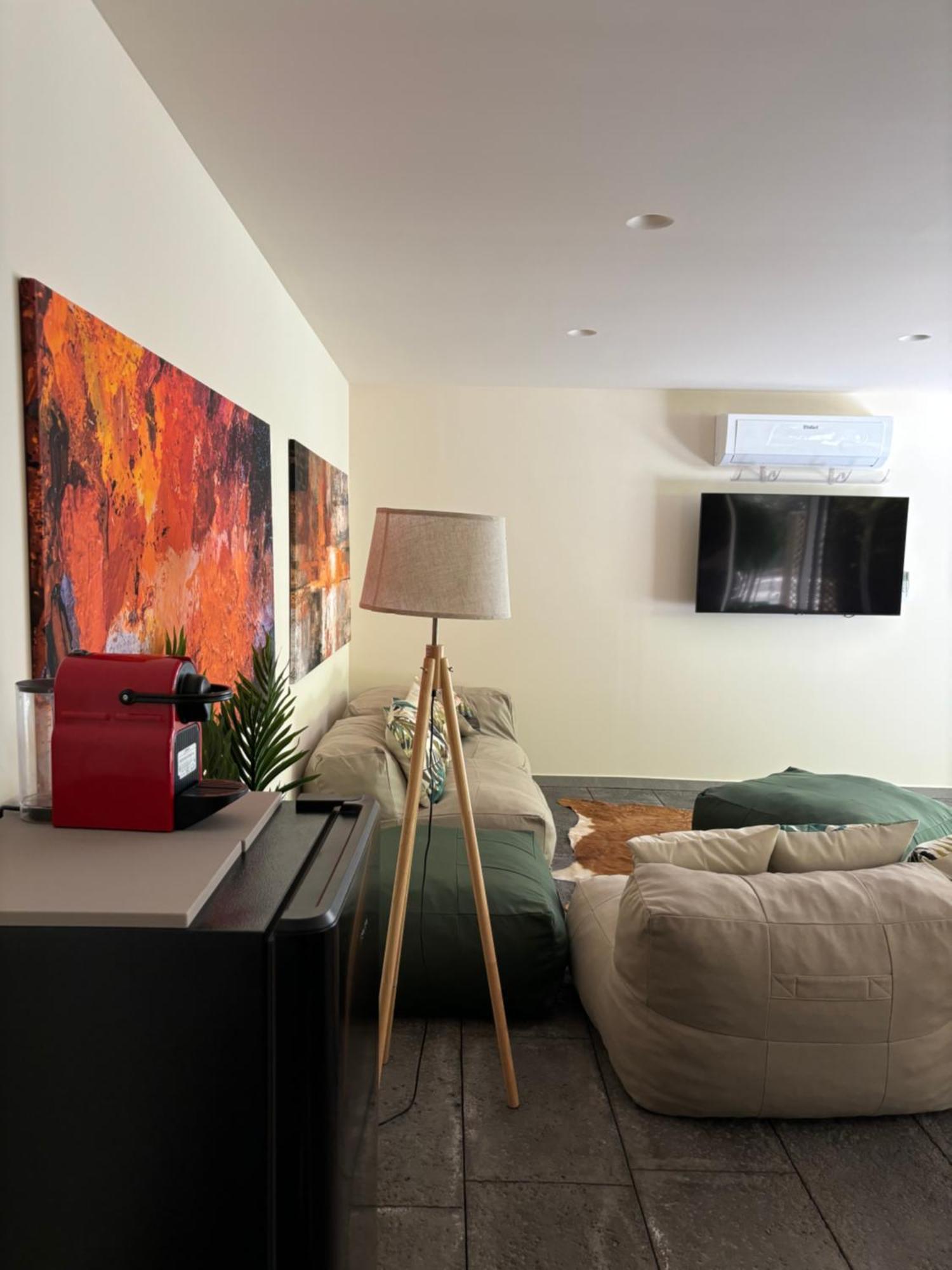 ג'יארה Luxury Historic Residence With Heated Pool Near Catania, Taormina, The Sea And Mount Etna מראה חיצוני תמונה