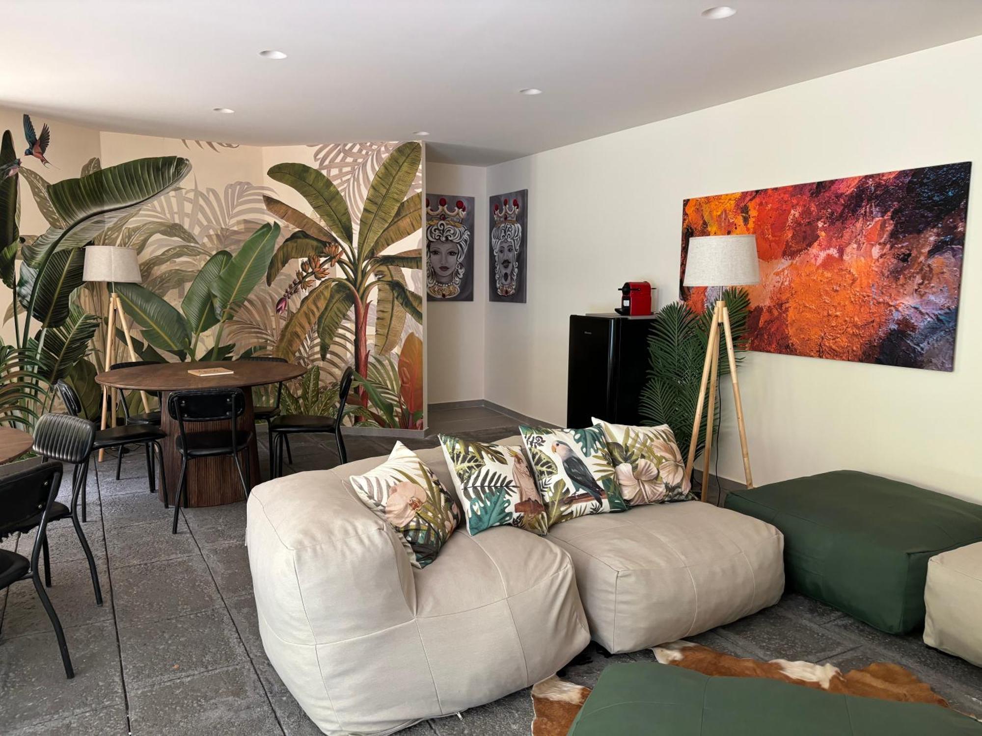 ג'יארה Luxury Historic Residence With Heated Pool Near Catania, Taormina, The Sea And Mount Etna מראה חיצוני תמונה
